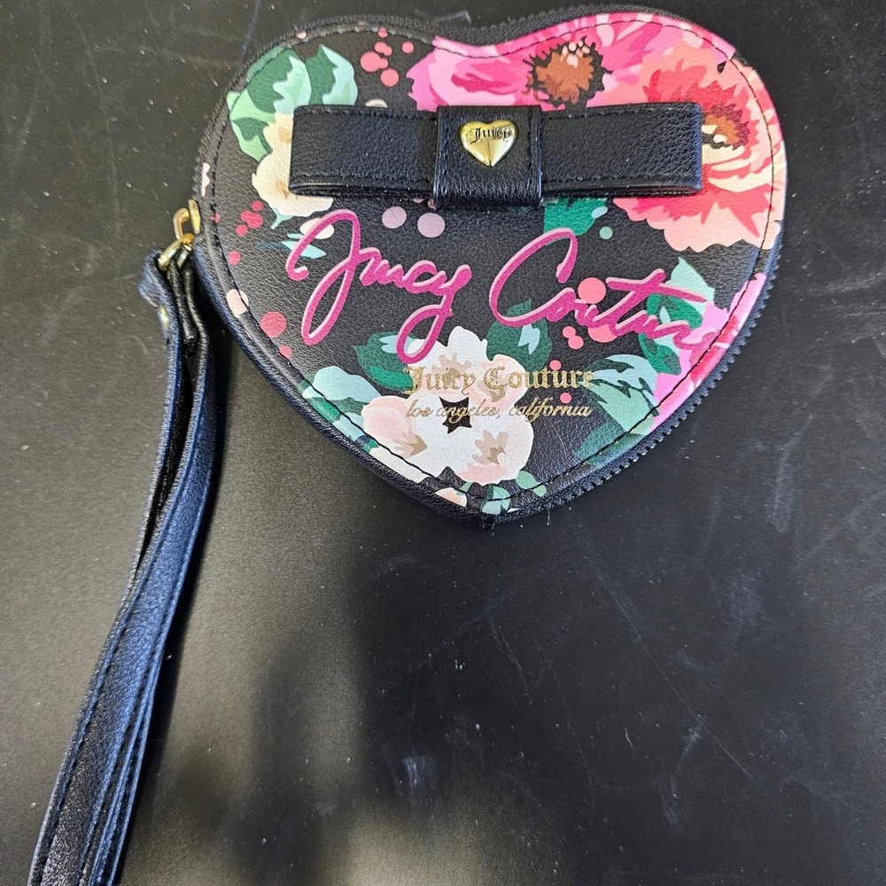 Juicy Couture Heart Shaped Coin Purse Wallet Black Floral Print Wristlet